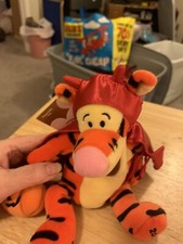 Vintage Disney Store Winnie the Pooh Halloween Devil Tigger. Bean Bag 9  2000