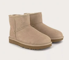New in Box Authentic UGG Classic Mini II Women's Fashion Boots Sand 1016222