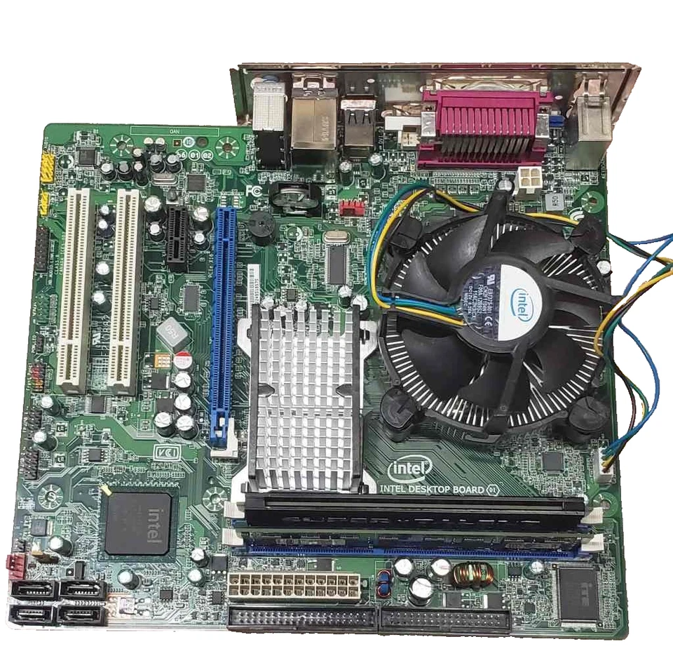 Intel DG41TX uATX LGA 775 motherboard, 3.0 GHz C2D E8400 CPU 8GB DDR3 I/O shield - Image 3 of 4