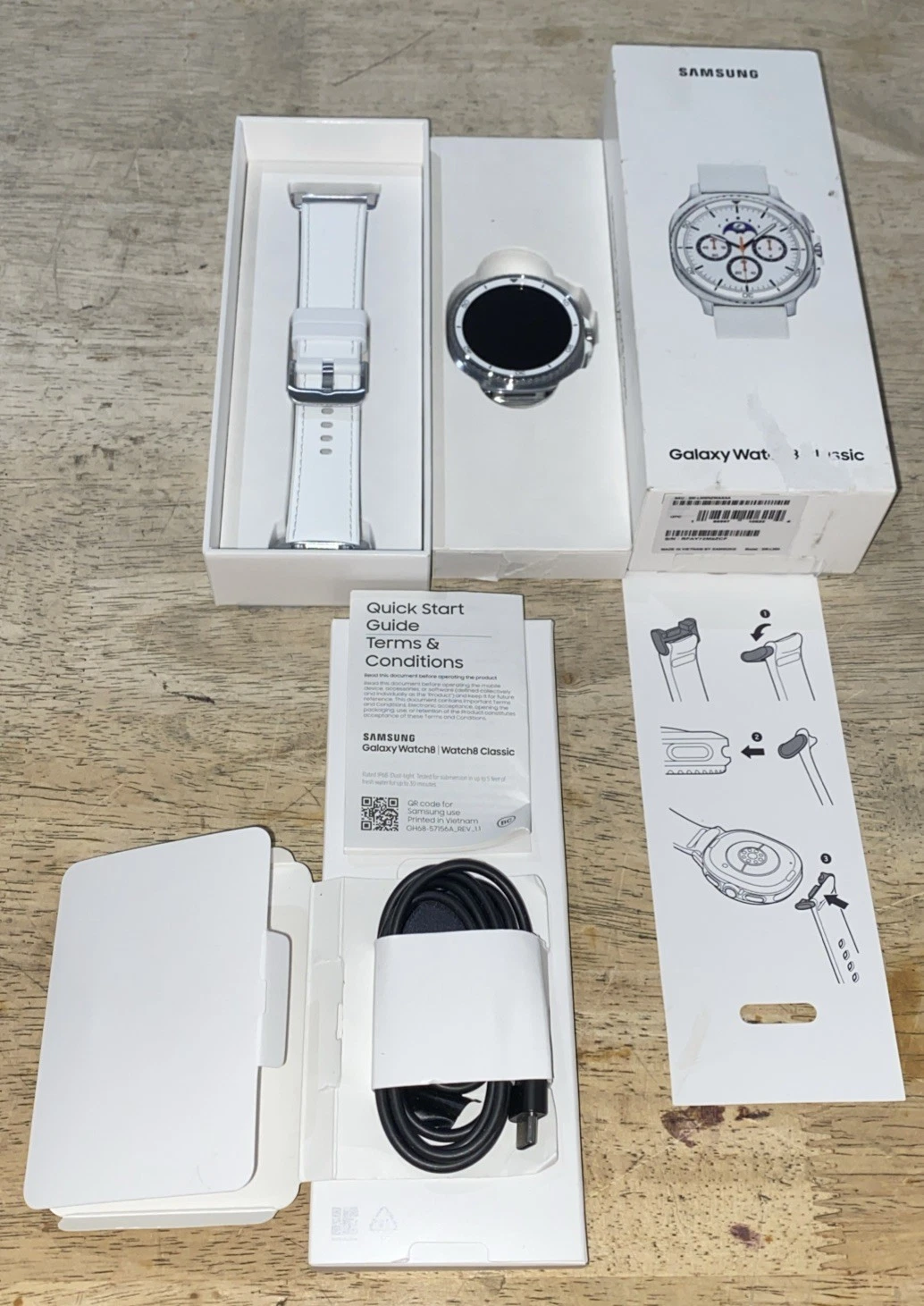 Samsung Galaxy Watch8 Classic SM-L500 46mm Stainless Steel Smartwatch - White
