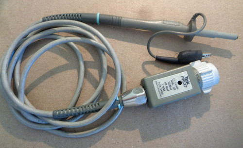 TEKTRONIX TEK P6137 10X PROBE 10Meg 10.8pF 1.5M