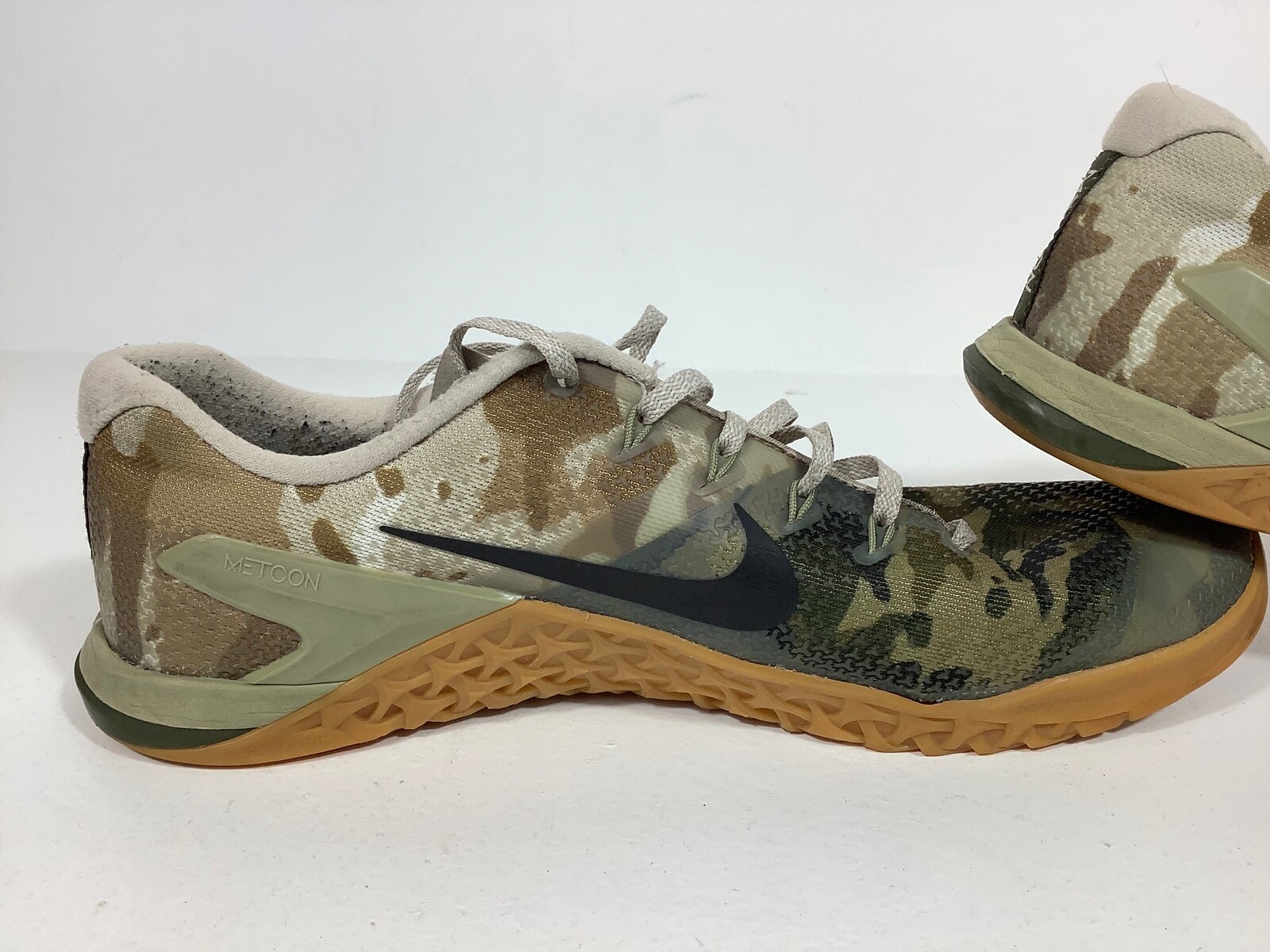 camo nike metcon 4