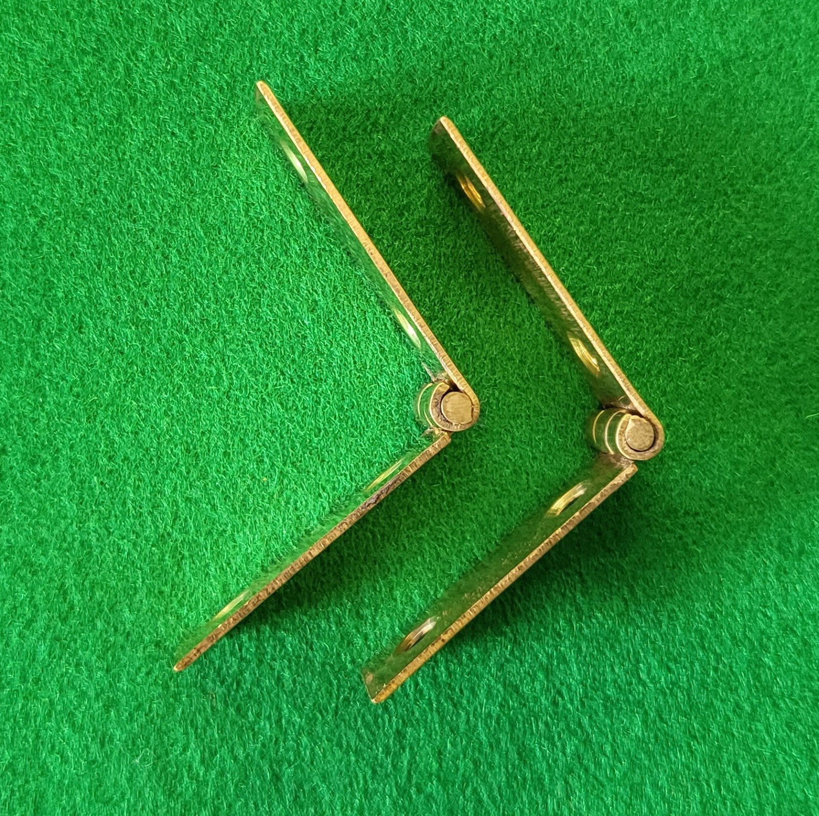 Pair small solid brass strap hinges, antique writing slope tea caddy