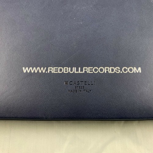 DIARIO CUBIERTO ACOLCHADO RED BULL RECORDS CASTELLI - RARO USADO HECHO EN ITALIA - Imagen 4 de 9