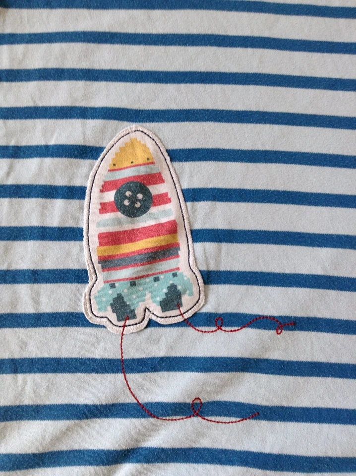 Saco de dormir para bebé 'The Gro Company'. 6-18 meses. Tema espacial. 2,5 tog. Usado en muy buen estado. Foto 3 de 4