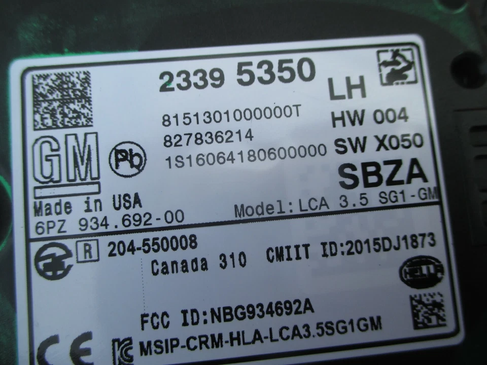 2017 2018 GMC ACADIA  BLIND SPOT SENSOR MODULE  23395350 lh side - Image 3 of 4