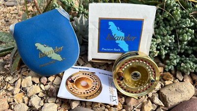 Islander LX 4.0 Precision Reel with Original Box, Manual & Neoprene Case