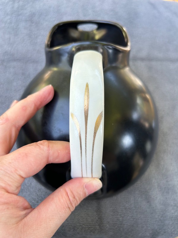 Hall's 1950’s Superior Quality Kitchenware Black-Ivory Ball Pitcher RARE!
