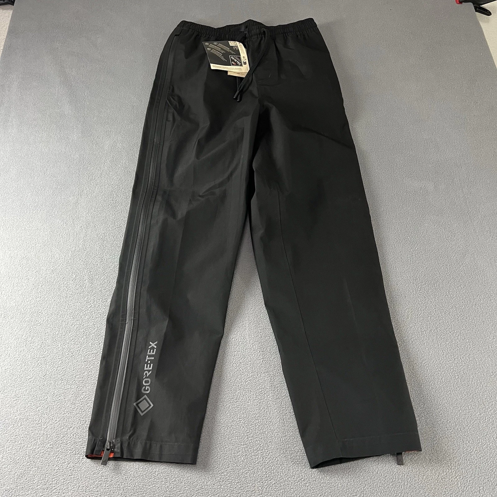 Air Jordan Pants Mens Size Small Black Skyline Gore-Tex Windbreaker Pockets
Opens in a new window or