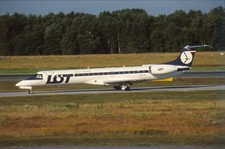 Dia SP-LGA Embraer ERJ-145EP LOT Flugzeug 35mm ungerahmt O29-7-5