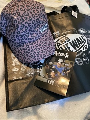 VANS Off The Wall Bag and Hat Set
