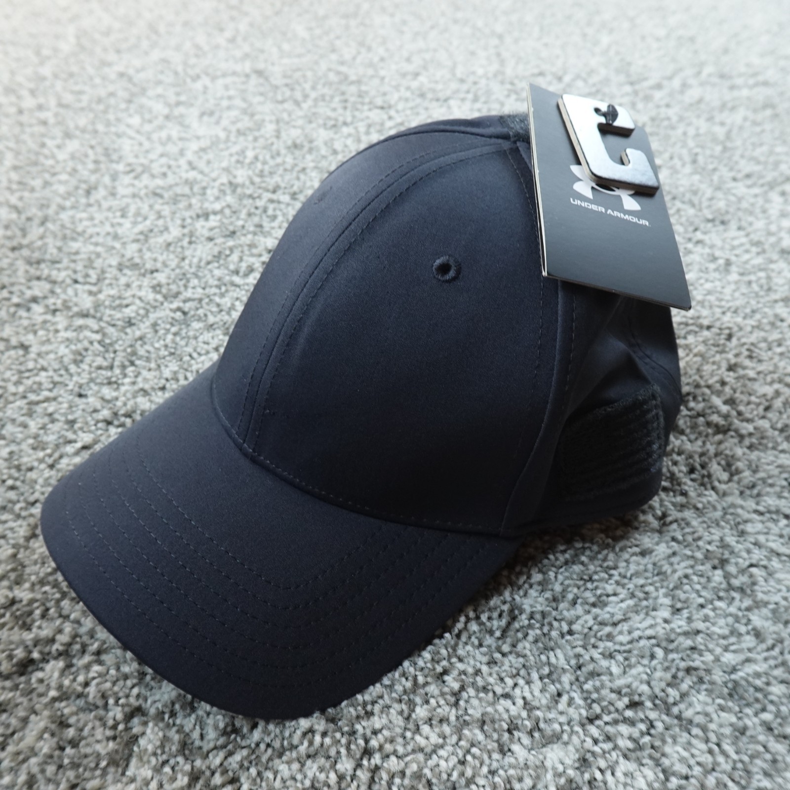 NEW Under Armour Hat Cap Mens L Fitted Black Stretch Combat 
