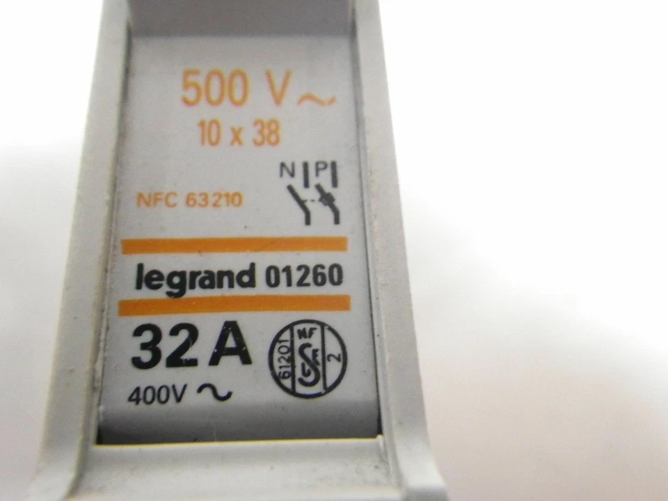 LOTE DE 5 portafusibles Legrand 01260 32A 500V 10X38 Foto 2 de 4