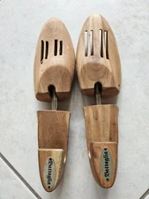 BATTAGLIA Men's Cedar Shoe Tree Size Medium