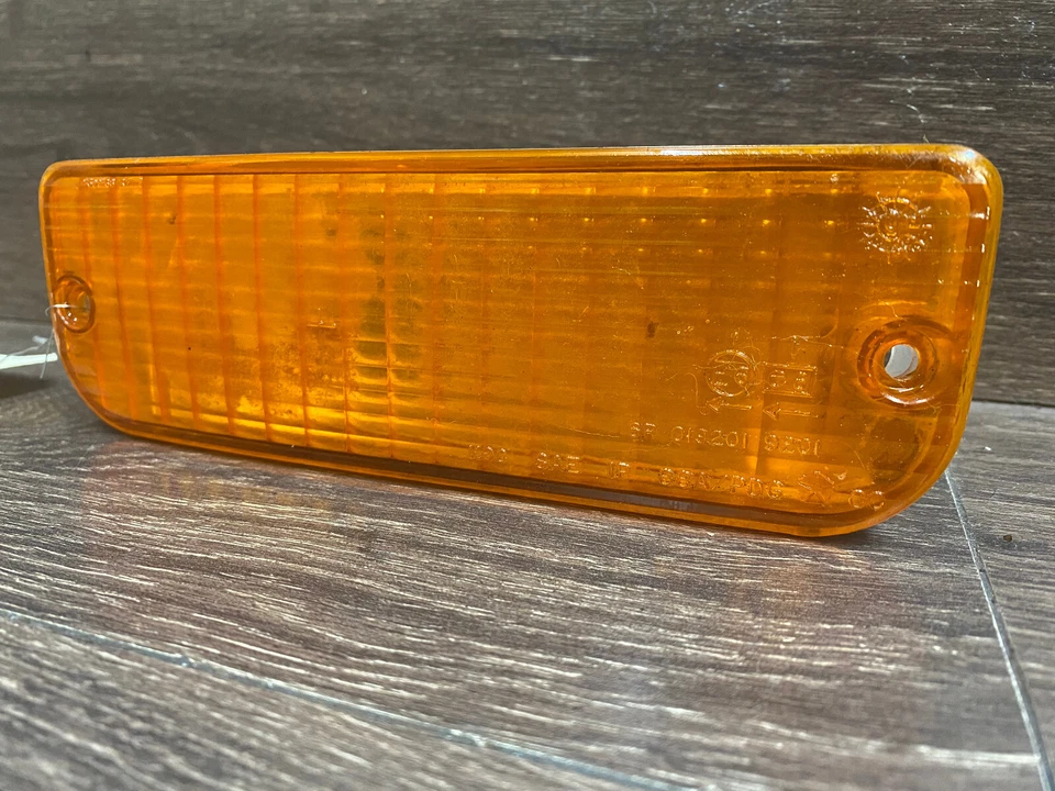 Chrysler LeBaron (sdn), Plymouth Acclaim, 1989, 1990 - 1993, luz de señal derecha Foto 4 de 4