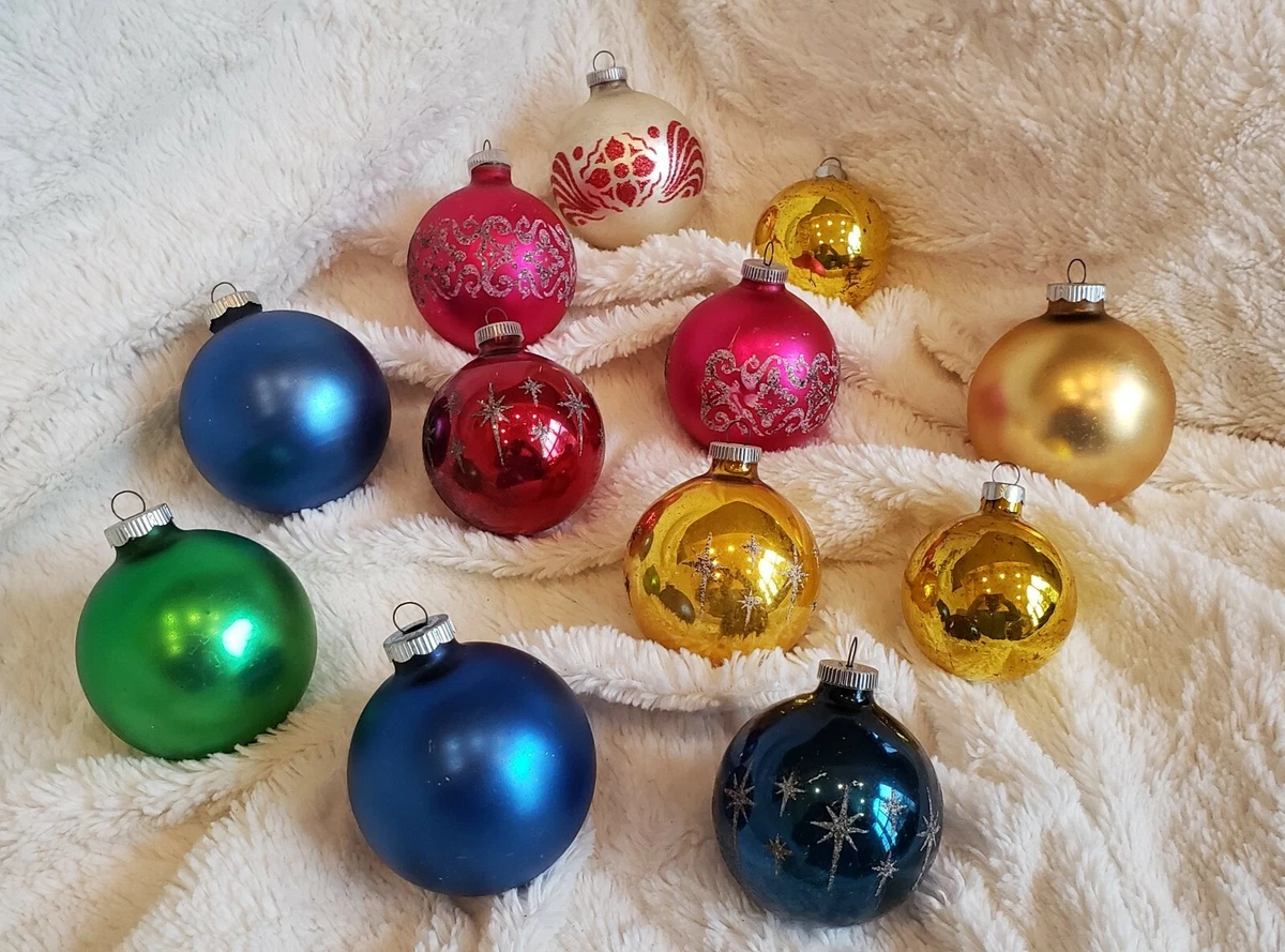 Shiny sale christmas balls