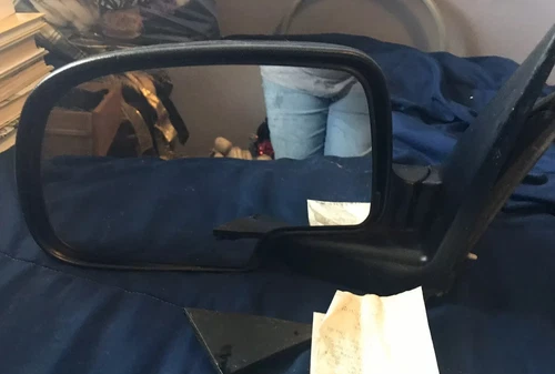 Pilot Manual Side Mirror For 99-06 Chevy Silvarado