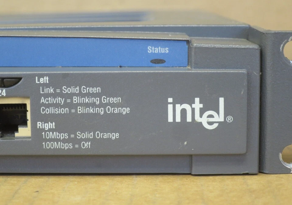 Intel Express 410T 24-Port Standalone Network External Ethernet Switch ES410T24 - Image 2 of 4