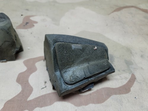 1998 GMC Suburban K1500 4x4 Right Left Front Door Rear Mirror Insulation - Picture 7 of 7