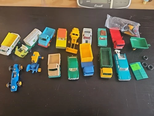 Vintage Lot Lesney Matchbox Collectors Case Cars Trucks Tractor Parts