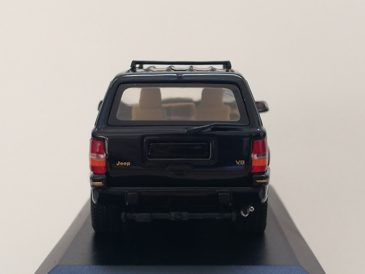 Minichamps Jeep Grand Cherokee die-cast model, 1/43 scale, black