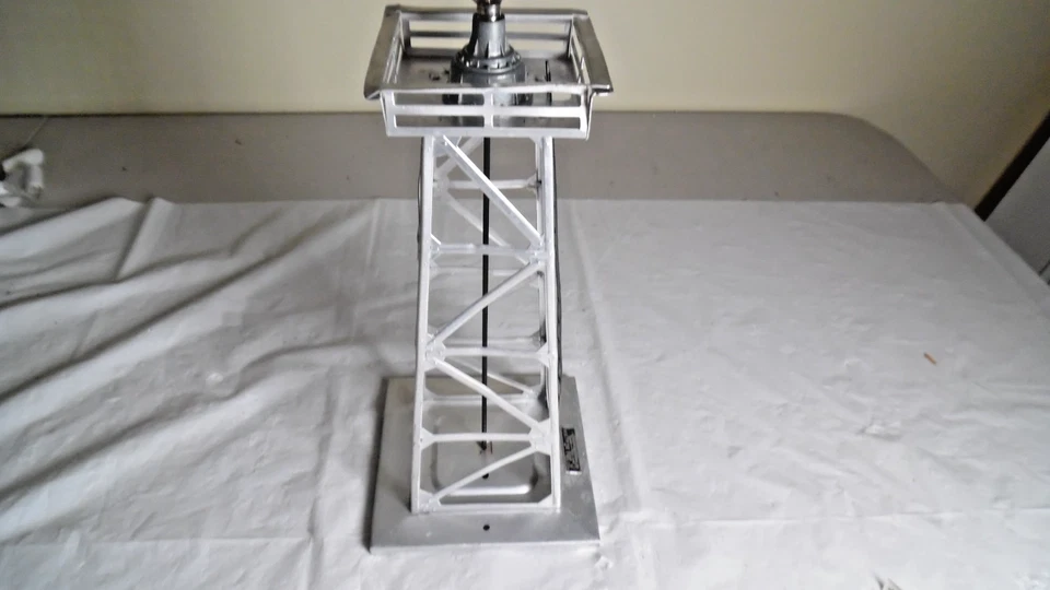 Lionel 394 Silver Vintage Tinplate Rotary Beacon Tower w/Dimple Bulb -Used - - Image 4 of 4