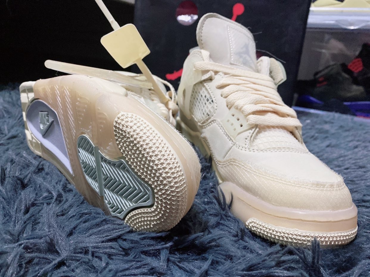 Jordan 4 x Off-White Retro SP Sail Jordan CV9388-100