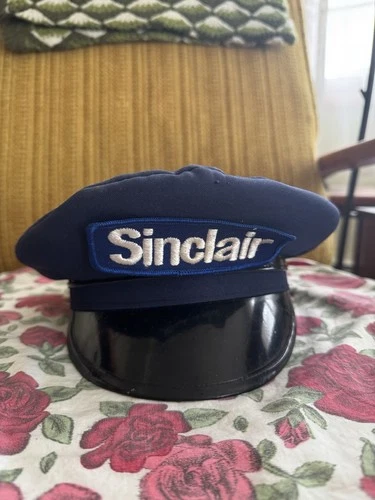 VINTAGE SINCLAIR GAS STATION ATTENDANT VISOR HAT With Patch. Small.
