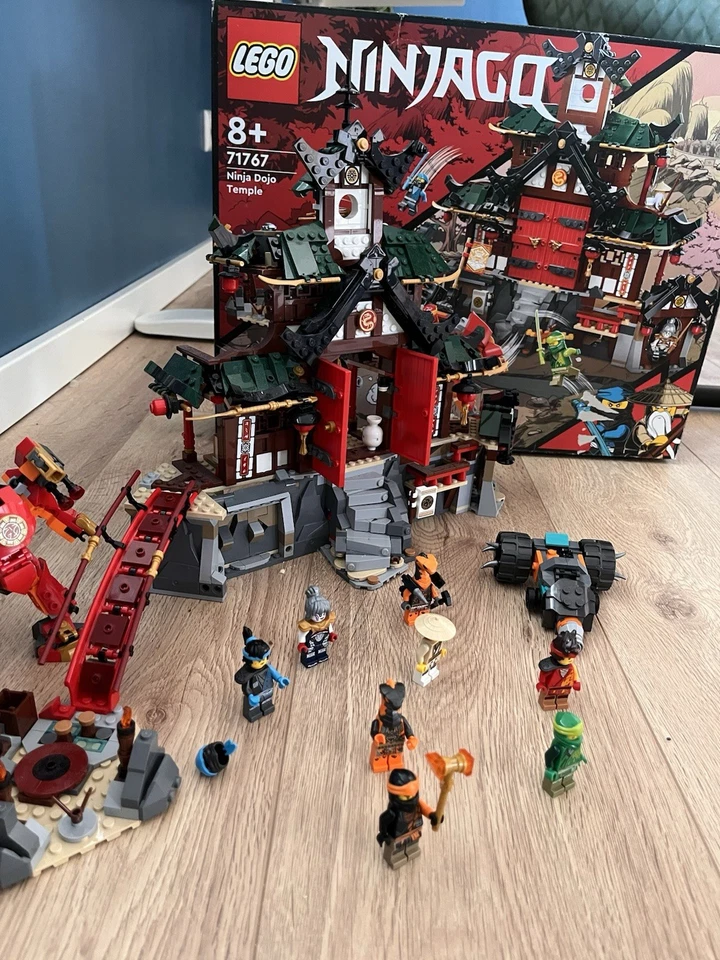 LEGO Ninjago 71767 Ninja Dojo Temple, Foto 4 von 5
