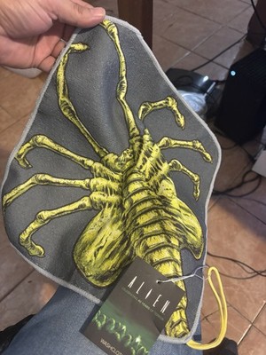 New Alien Wash Cloth W/Tag 40th Anniversary Ridley Scott Face Hugger