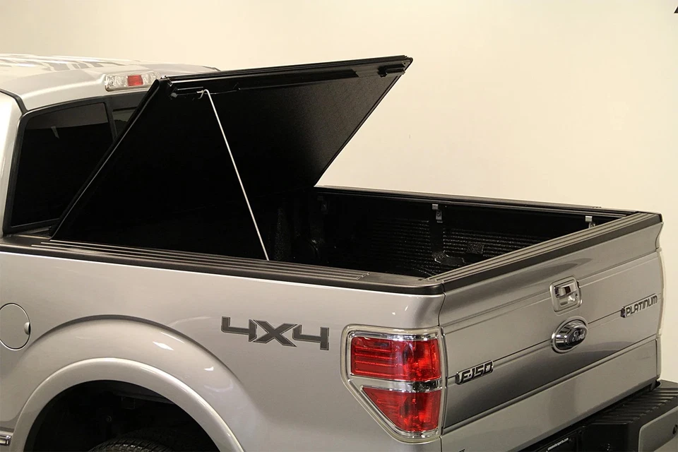 For Chevy Silverado 2500 HD 20-25 TrailFX TFX8007 HF3 Hard Folding Tonneau Cover Foto 3 de 4