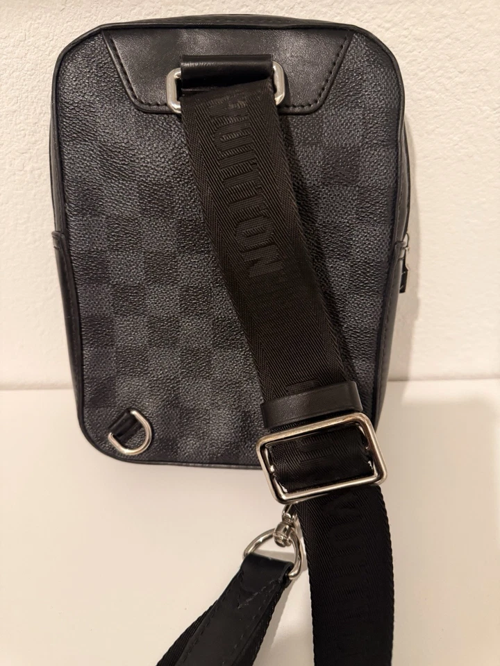 Bolsa tiracolo Louis Vuitton Amazone 3D, edição limitada  - Imagem 3 de 4