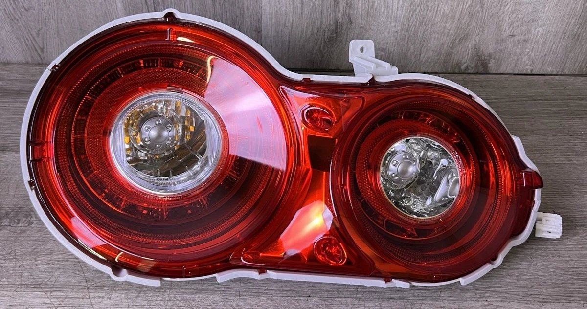 NISSAN GT-R GT3 テールランプユニット Genuine OEM Tail Lights for Nissan GT-R for sale | eBay