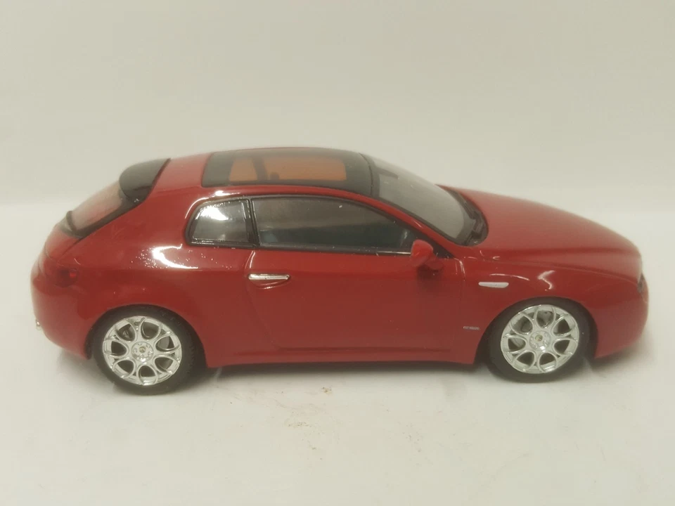 1/43 MINICHAMPS Alfa Romeo Brera (2005) - Immagine 2 di 4