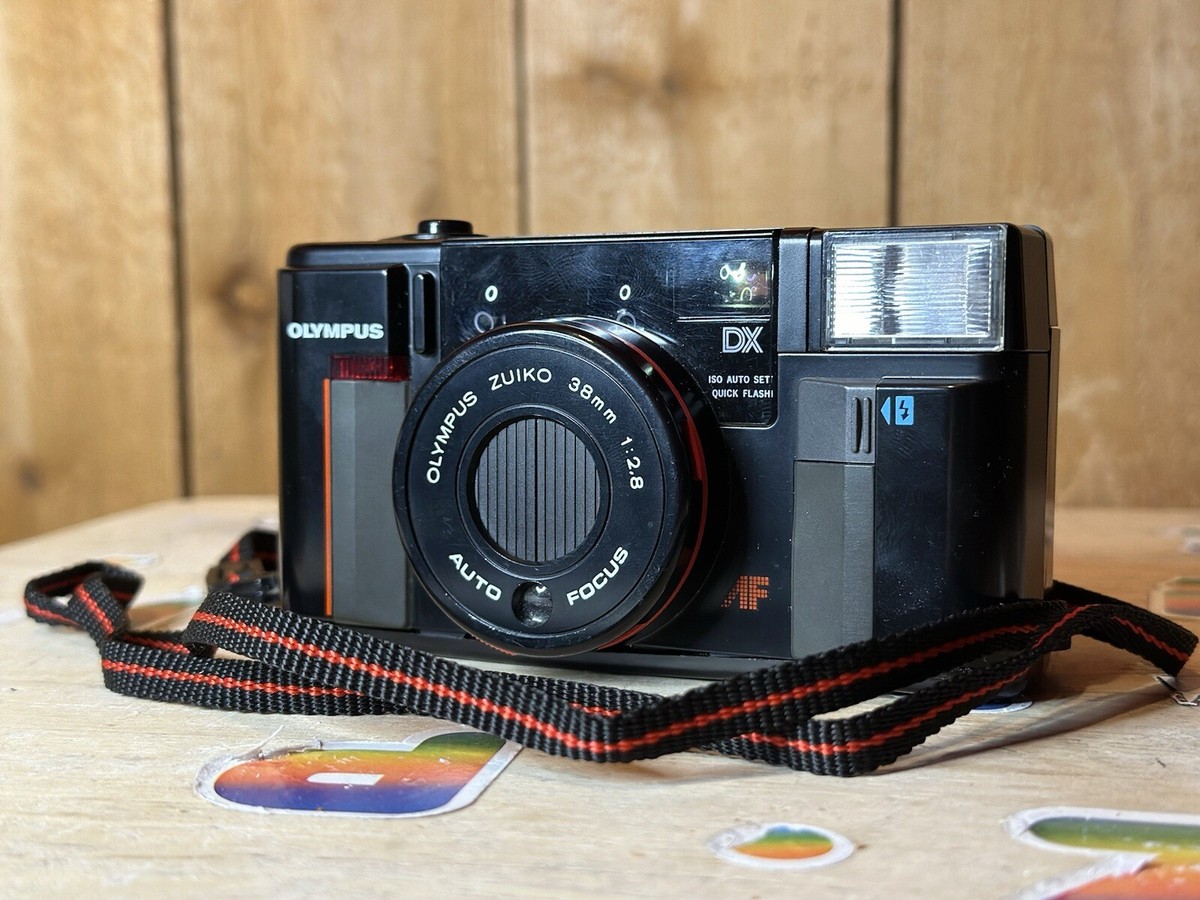 Olympus DX Quick Shooter 35mm Film Camera (38mm 1:2.8 Zuiko Lens