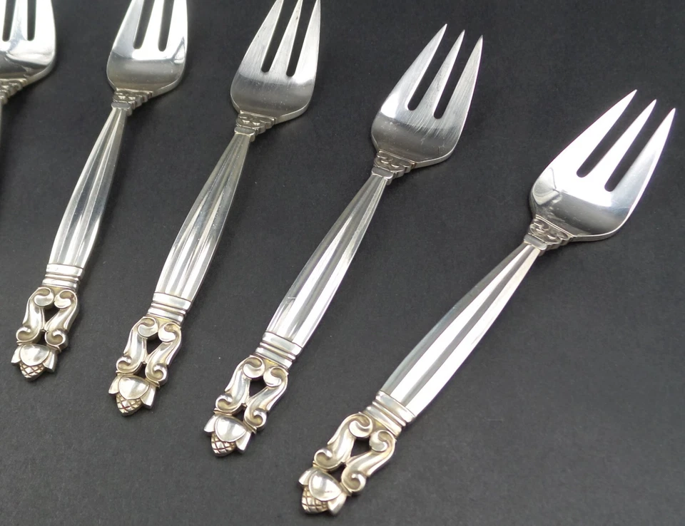 Set of 6 Vintage GEORG JENSEN Denmark ACORN Solid Sterling Silver Fish Forks - Image 3 of 4