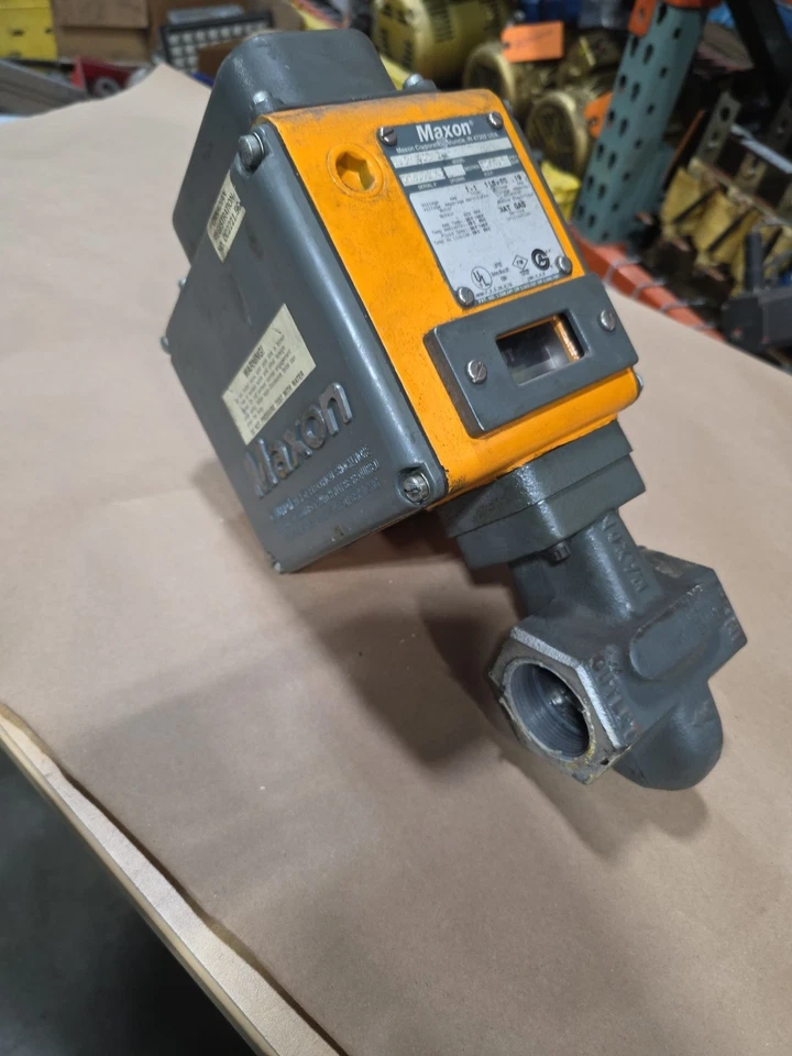 Válvula de gas Maxon 1,5" 808 808-2 Foto 3 de 4