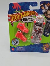 Hot Wheel Skate Fingerskate Tony Hawk HNG41 Finger Skateboard New