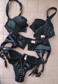 Agent Provocateur Jena Black Bra 32B & BRIEF underwear set