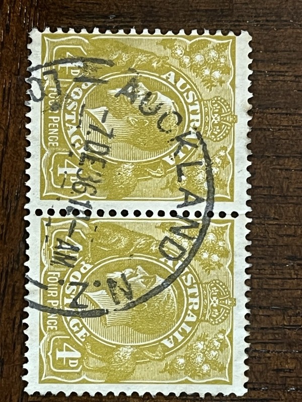 Australia 1929 4d Olive Kangaroo Scott 73 Joined Pair VF Auckland NZ Cancel