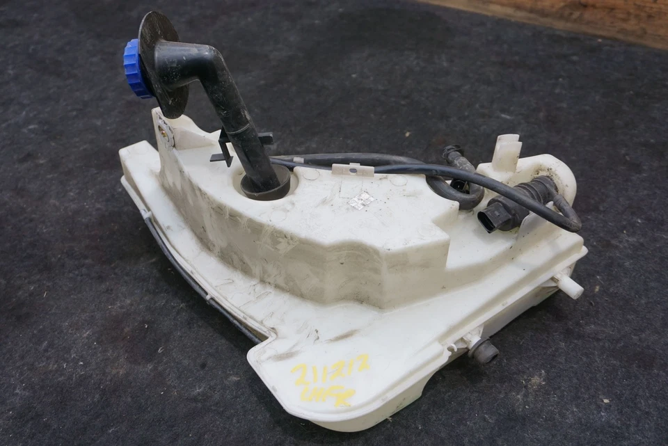 Depósito de tanque de botella para lavadora de parabrisas 99752870101 OEM Porsche Cayman 987 06-12 Foto 2 de 4