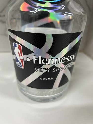 Limited Edition NBA Basketball Black Hennessey Empty Bottle Gift Box Collectable - Picture 4 of 4