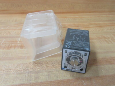 IDEC GT3A-3AD24 Izumi Electronic Timer GT3A3AD24