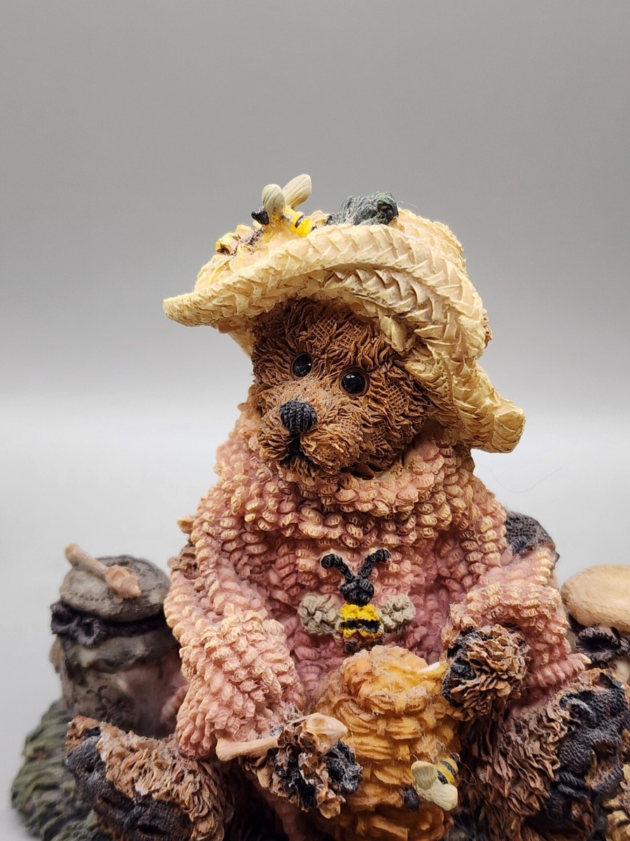 Boyds Bears Figurine Girl Bear Honey Pot Rustic Bailey Honey Bear