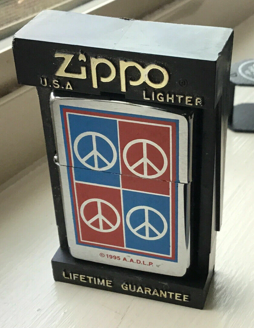 Rare Retired 1995 Peace Sign Zippo Lighter ZIPPO LIGHTER