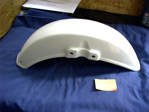 FENDER, FRONT (EGLET WHITE)