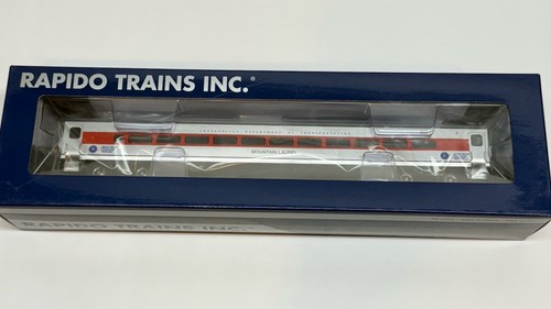 Coche de cercanías Metro North Rapido Comet escala Ho CDOT MOUNTAIN LAUREL #6251 128529 | Condition: New