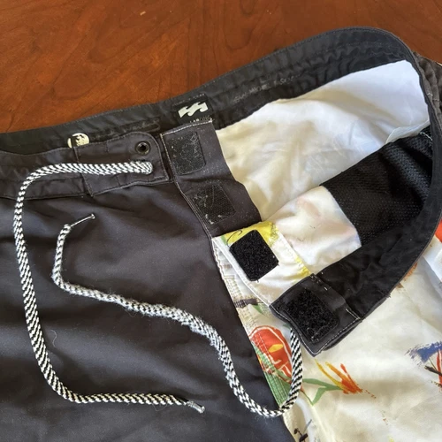 Boardshorts Billabong para hombre 34 Andy Warhol Jean Michel Basquiat 19” entrepierna raro - Imagen 8 de 21