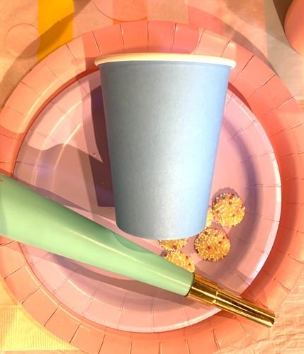 Beautiful Balloons 35 x Pastel Rainbow Ice Cream Shade Paper Party Cups - Picture 4 of 5