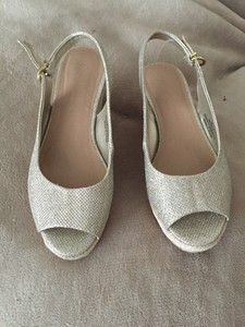 wide fit gold sandals uk